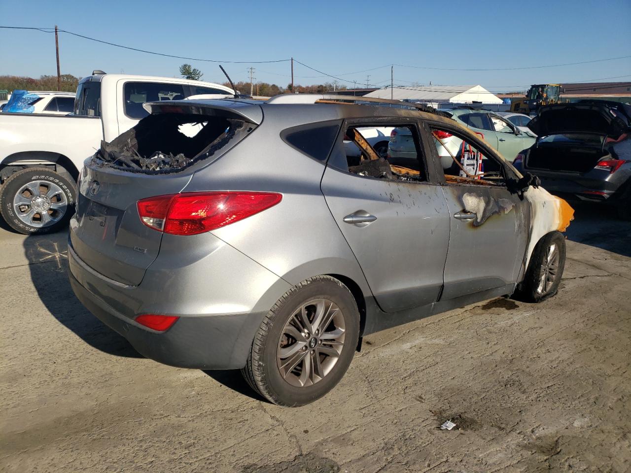 Image 3 of 2015 HYUNDAI TUCSON LIMITED 2015 with VIN KM8JUCAG1FU993916