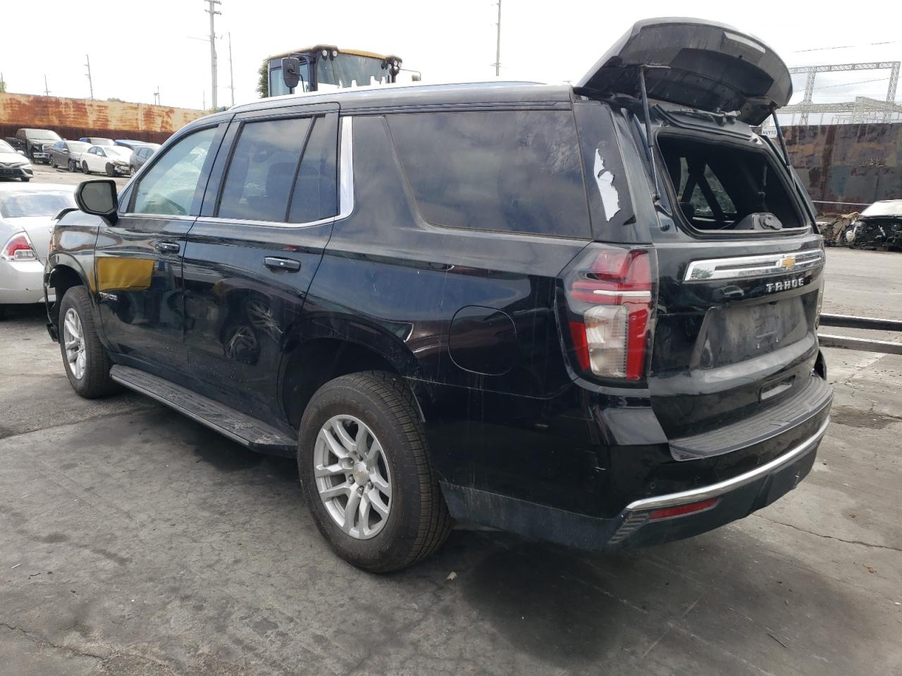 Image 2 of 2021 CHEVROLET TAHOE C1500 LT 2021 with VIN 1GNSCNKD7MR248686