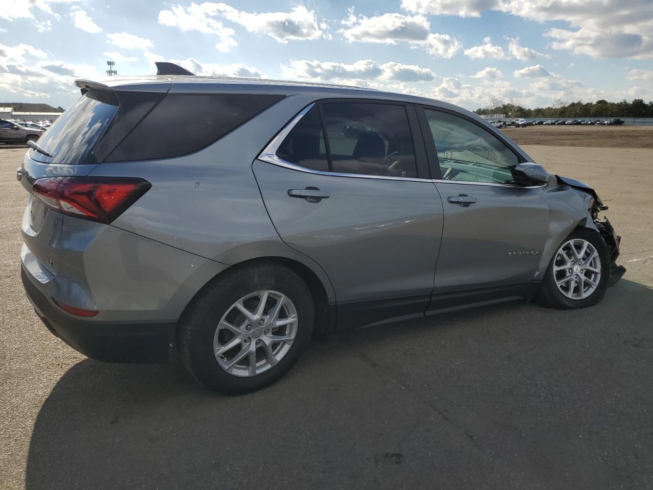 Image 3 of 2023 CHEVROLET EQUINOX LT 2023 with VIN 3GNAXKEG4PS216669