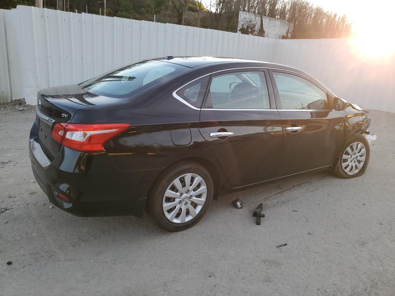 Изображение 3 2017 NISSAN SENTRA S 2017 с VIN 3N1AB7AP4HL712919