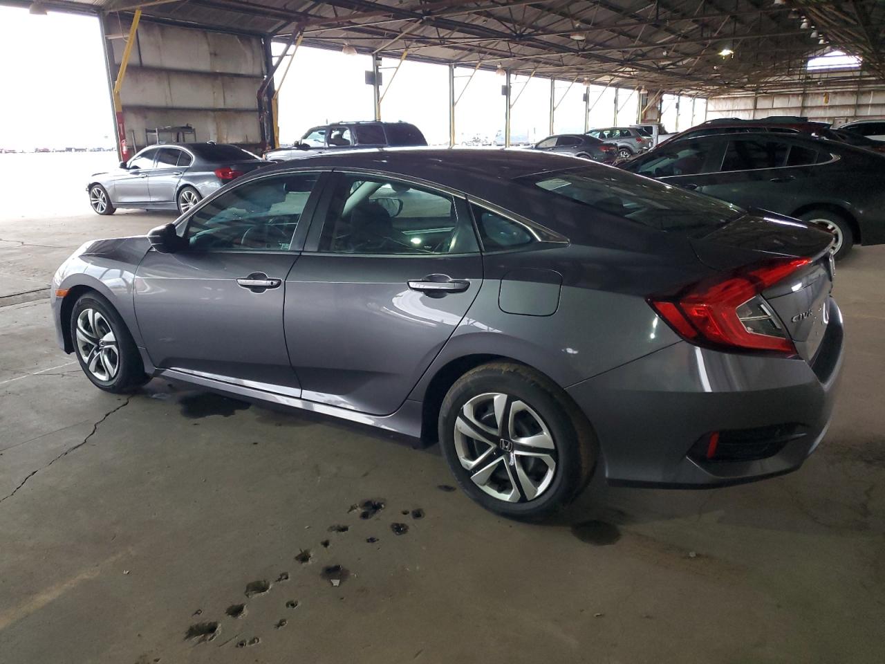 Изображение 2 2018 HONDA CIVIC LX 2018 с VIN 2HGFC2F58JH531543