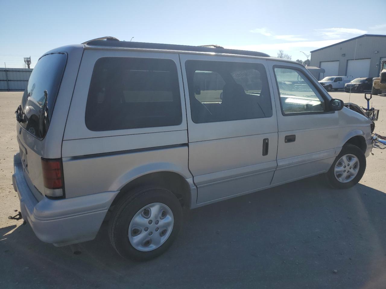 Obraz 3 z 1995 DODGE CARAVAN  1995 z VIN 2B4GH2535SR236414