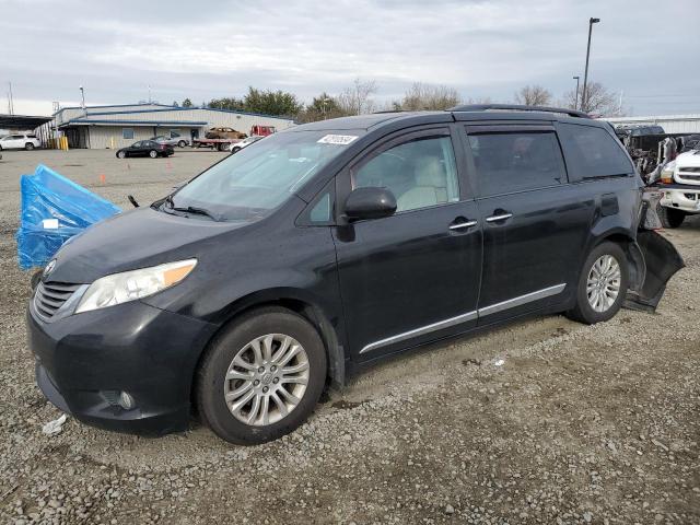 Obraz 1 z 2014 TOYOTA SIENNA XLE 2014 z VIN 5TDYK3DC4ES467087