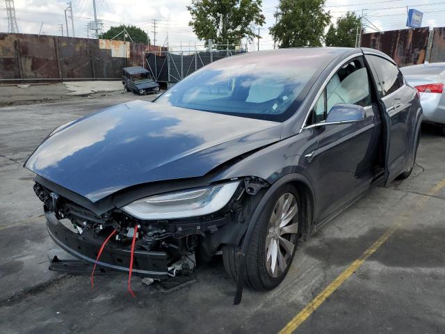 Obraz 2020 TESLA MODEL X  2020
