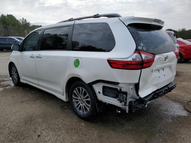 Image 2 of 2020 TOYOTA SIENNA XLE 2020 with VIN 5TDYZ3DCXLS077457