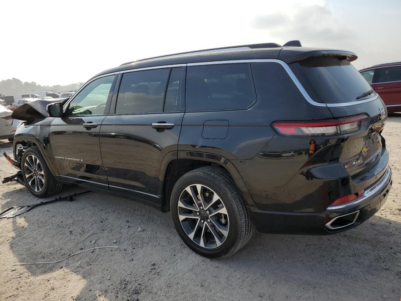 Image 2 of 2022 JEEP GRAND CHEROKEE L OVERLAND 2022 with VIN 1C4RJKDG1N8513807