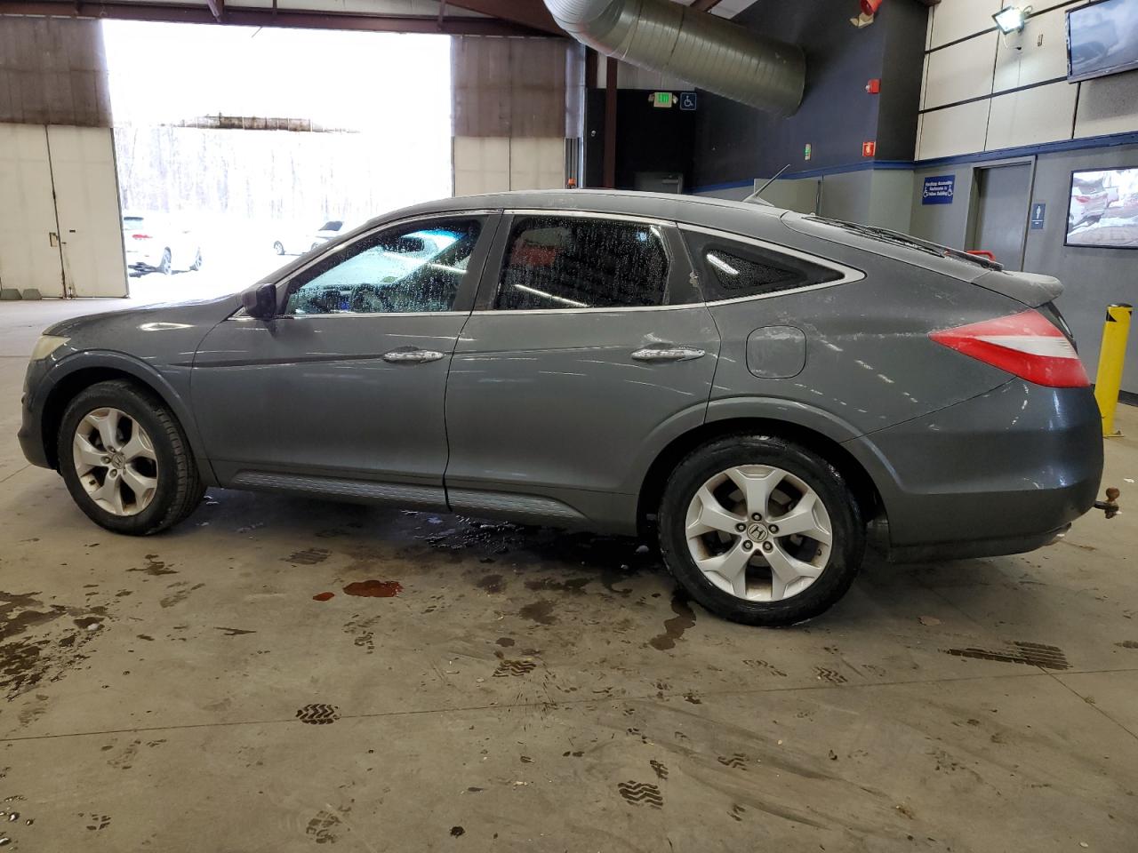 Изображение 2 2011 HONDA ACCORD CROSSTOUR EXL 2011 с VIN 5J6TF2H54BL003096