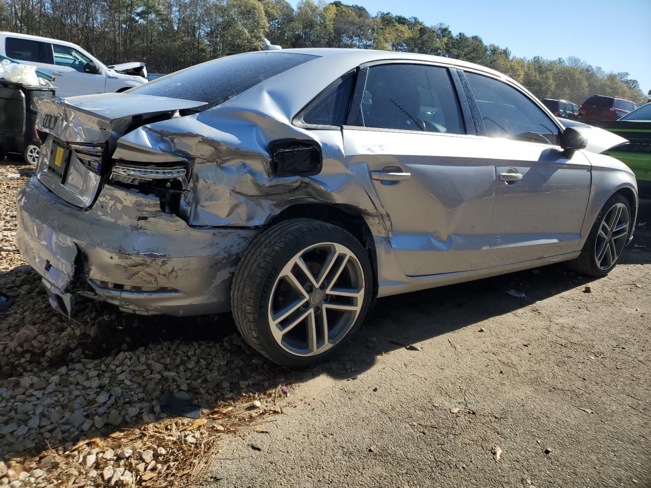 Obraz 3 z 2018 AUDI A3 PREMIUM 2018 z VIN WAUAUGFF1J1004645