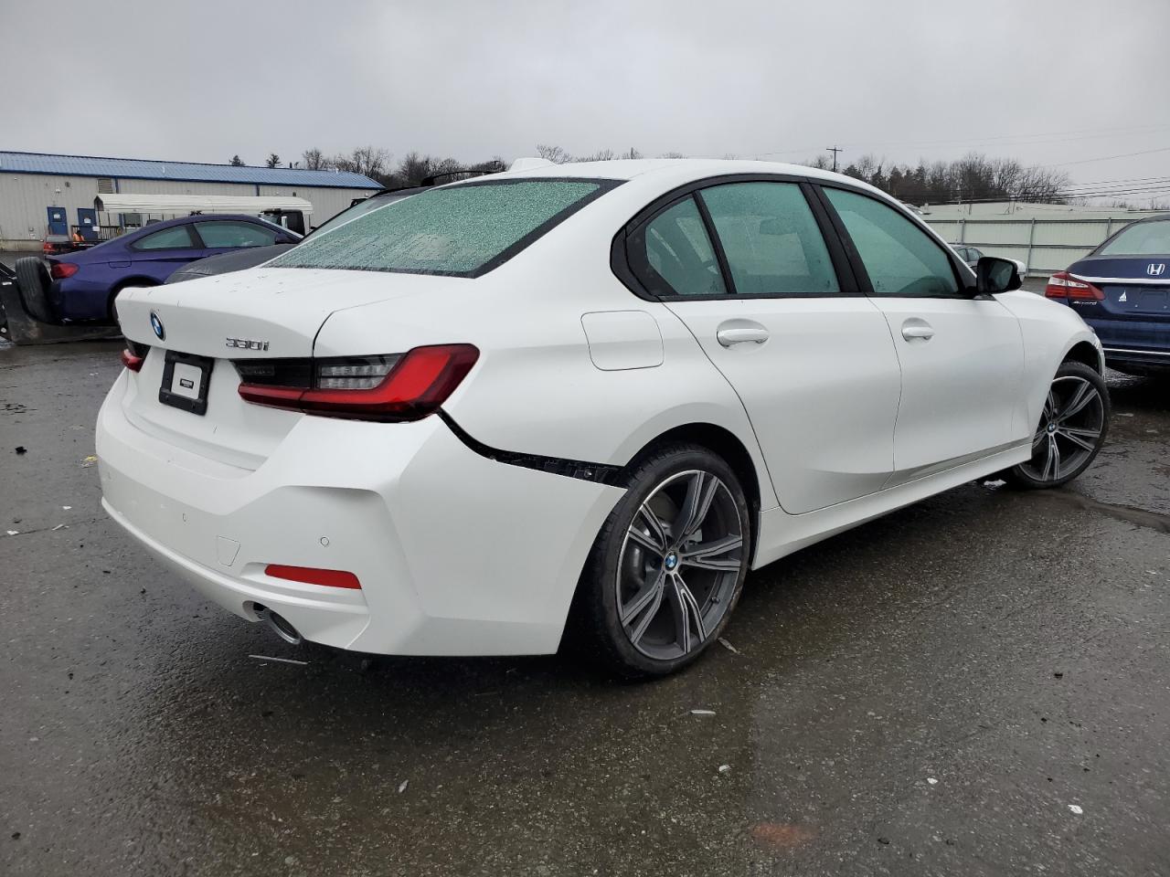 Image 3 of 2023 BMW 330XI  2023 with VIN 3MW89FF02P8D09730
