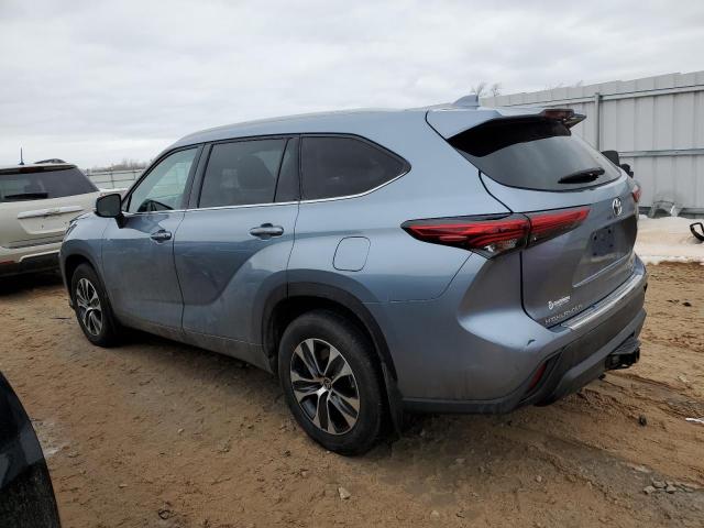 Obraz 2 z 2022 TOYOTA HIGHLANDER XLE 2022 z VIN 5TDHZRBH6NS195347