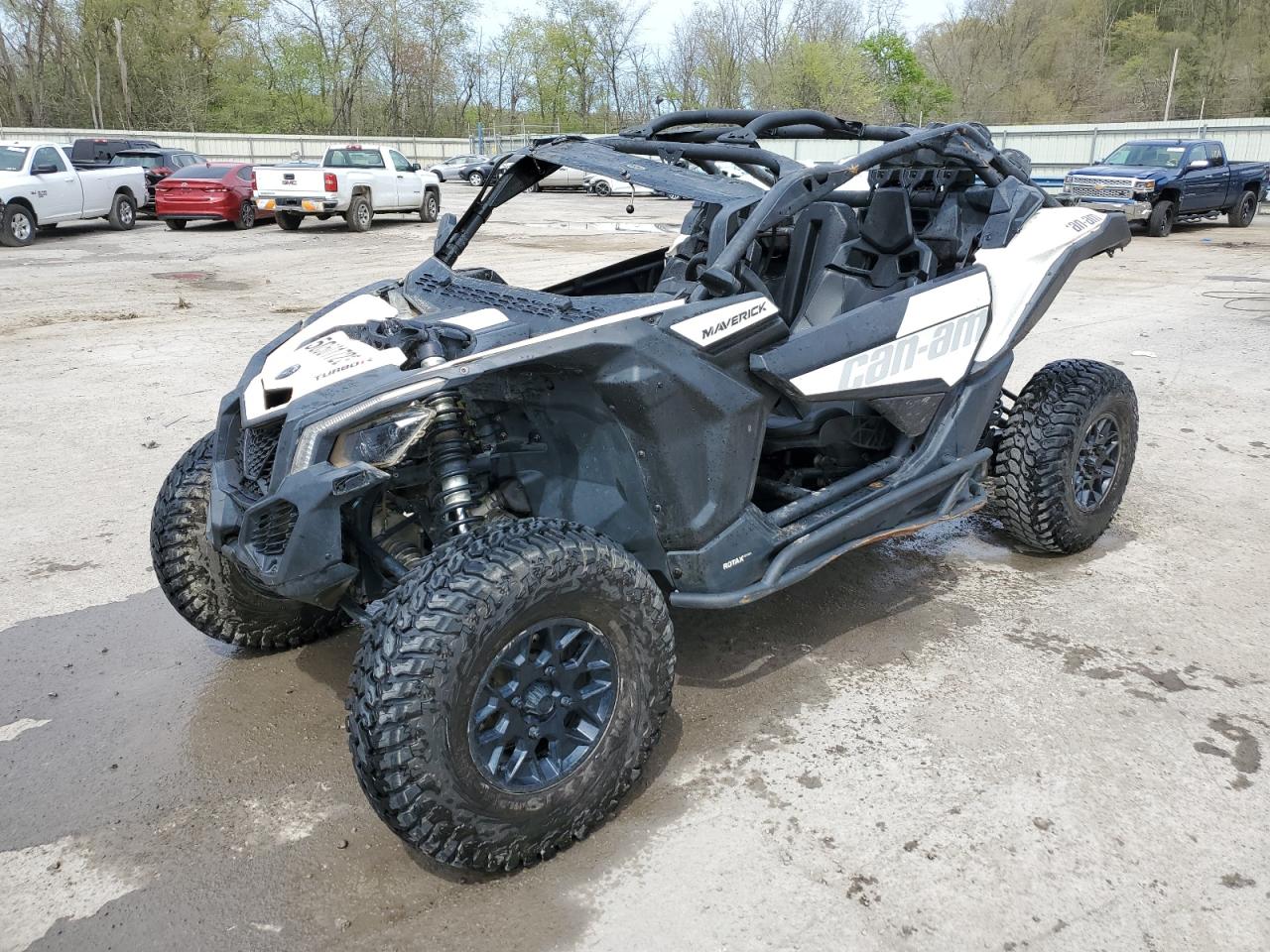 Obraz 2 z 2019 CAN-AM MAVERICK X3 DS TURBO R 2019 z VIN 3JBVGAW47KK000366