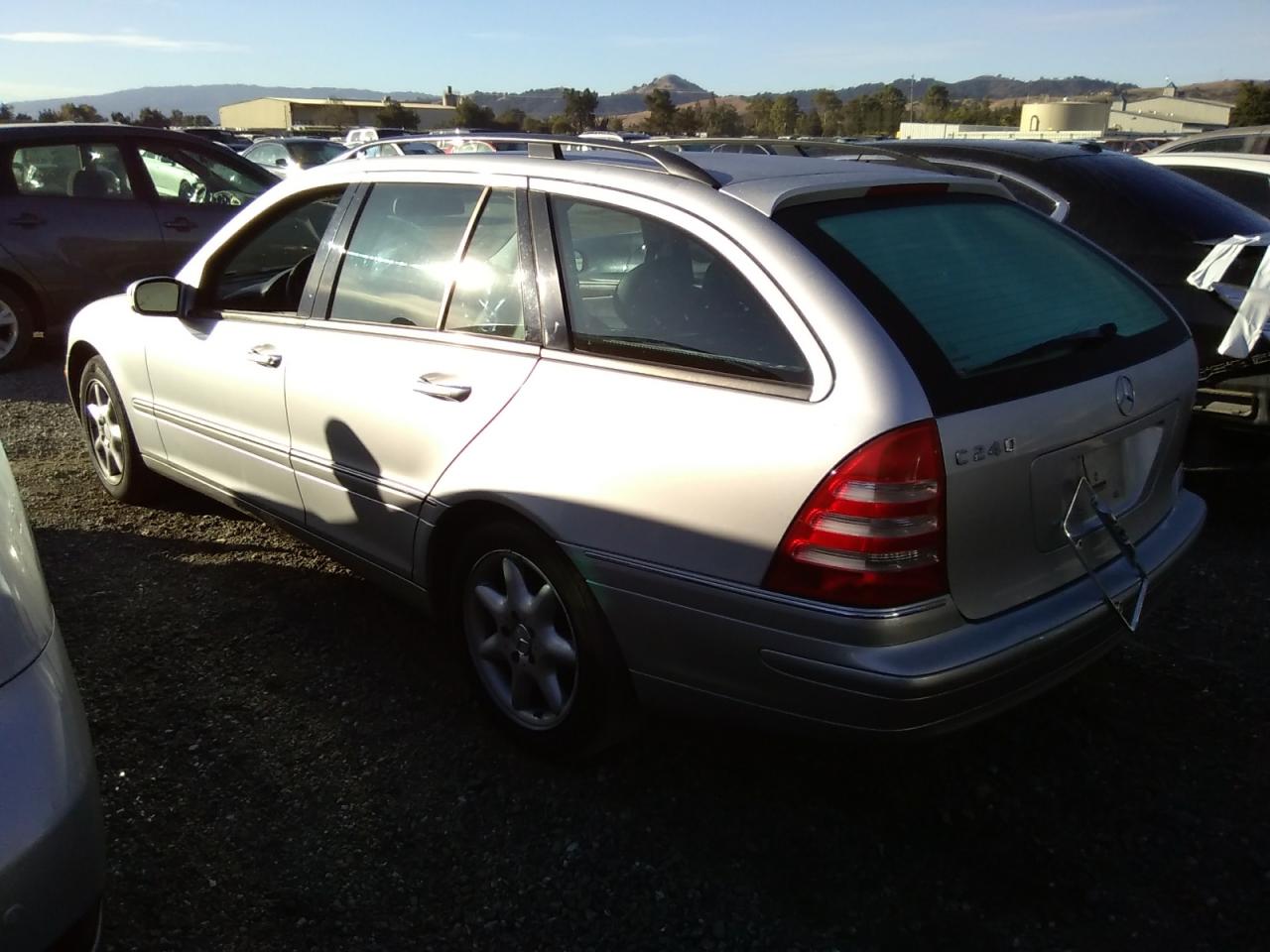 Image 2 of 2004 MERCEDES-BENZ C 240 SPORTWAGON 2004 with VIN WDBRH61J64F451168