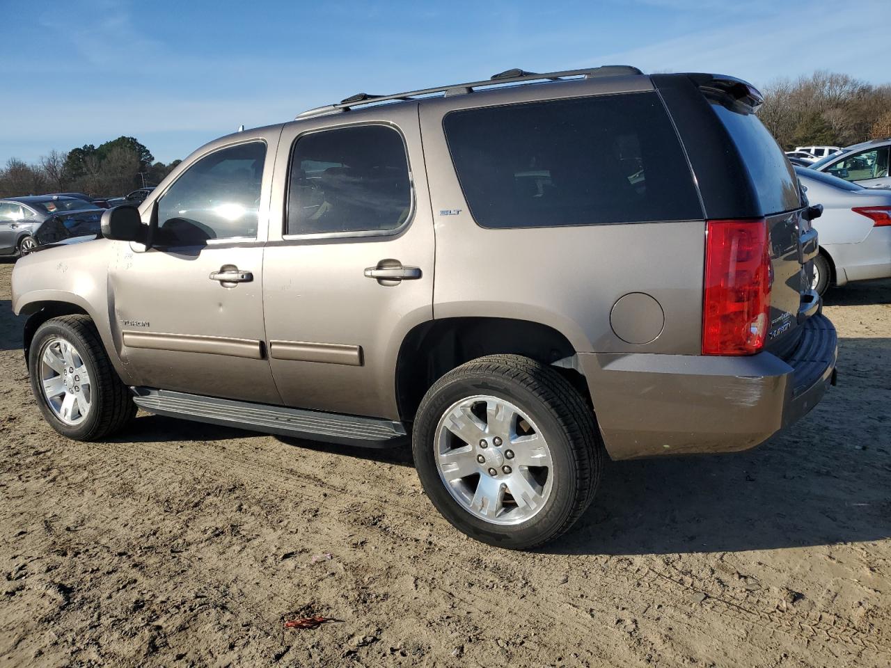 Изображение 2 2011 GMC YUKON SLT 2011 с VIN 1GKS2CE0XBR212694