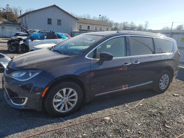 Image 1 of 2019 CHRYSLER PACIFICA TOURING L 2019 with VIN 2C4RC1BG8KR527615