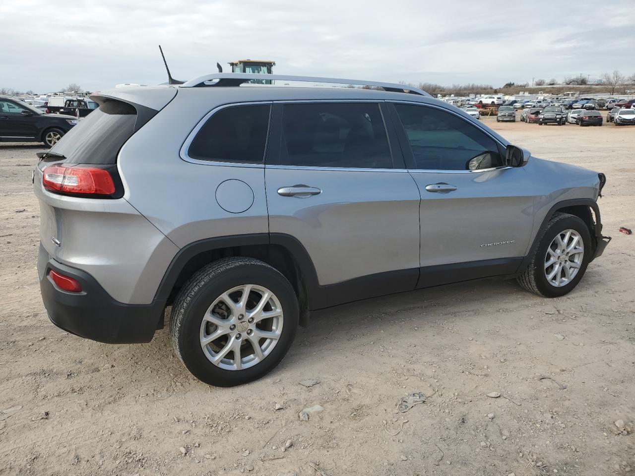 Image 3 of 2017 JEEP CHEROKEE LATITUDE 2017 with VIN 1C4PJLCB1HW566154