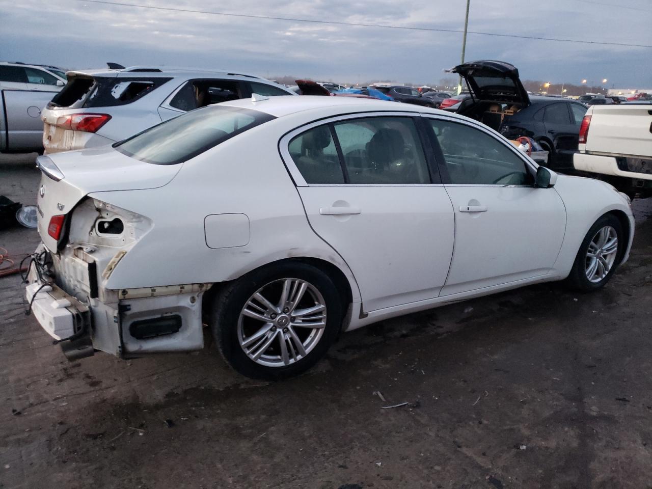 Image 3 of 2013 INFINITI G37 BASE 2013 with VIN JN1CV6AP4DM715703