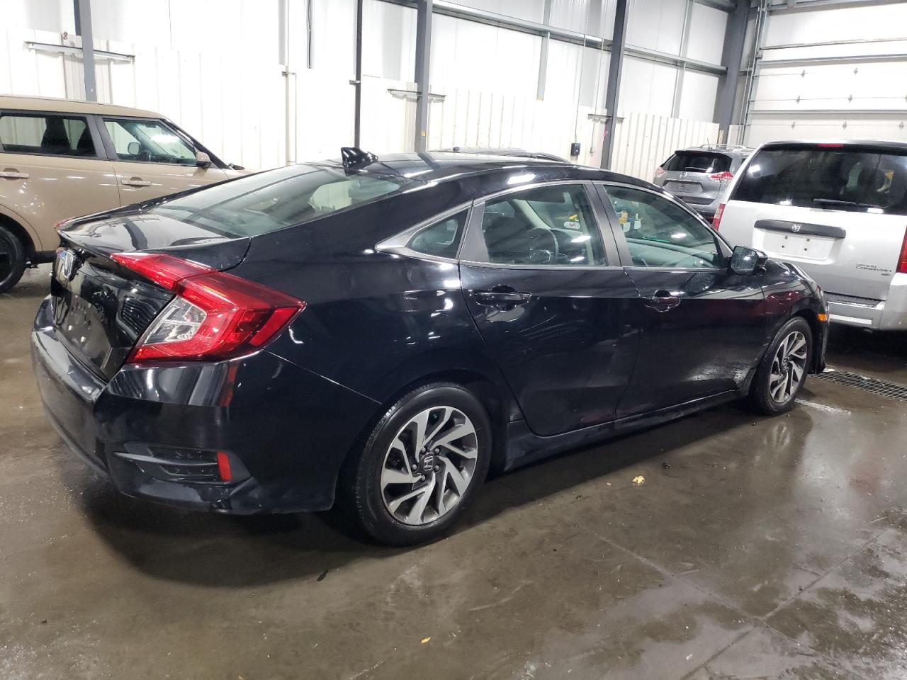 Image 3 of 2017 HONDA CIVIC EX 2017 with VIN 19XFC2F70HE009592