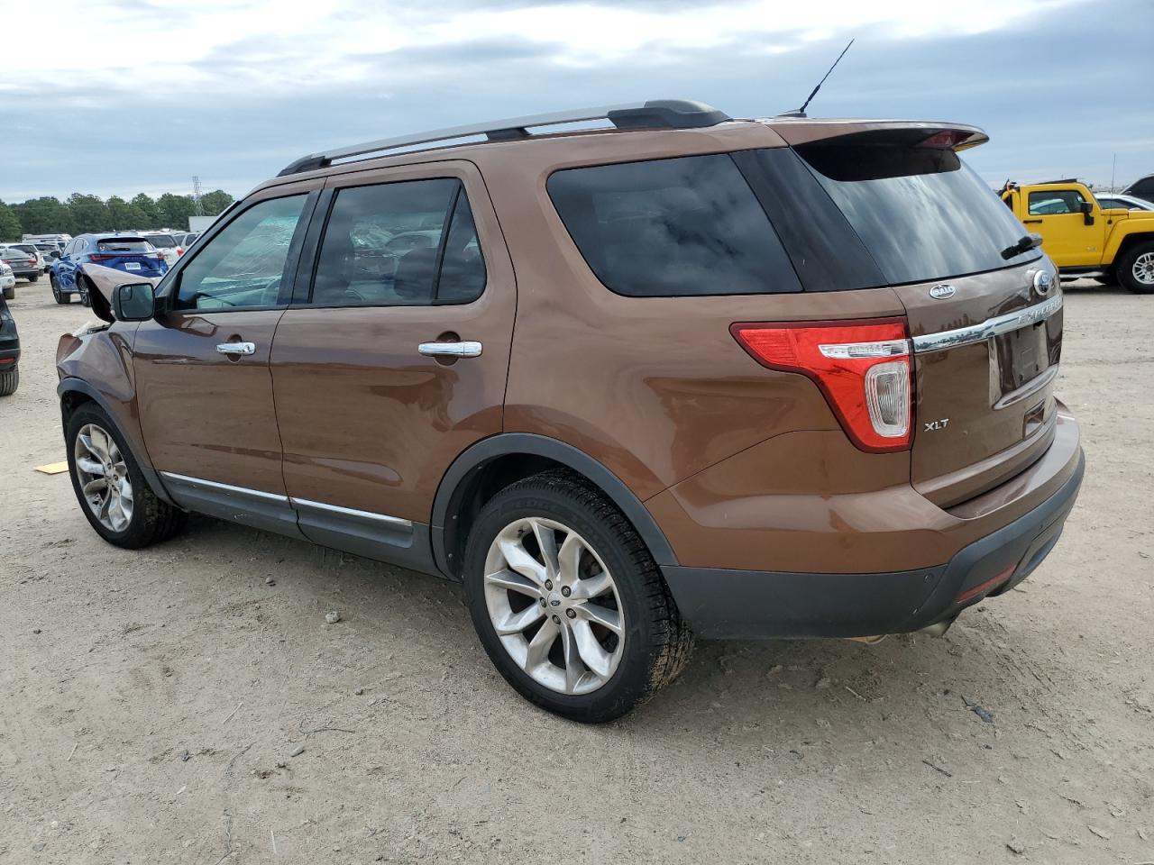 Image 2 of Ford Explorer Xlt 2012 with VIN 1FMHK7D89CGA72747