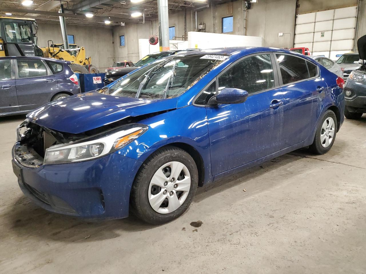 Obraz 1 z 2017 KIA FORTE LX 2017 z VIN 3KPFK4A72HE123146