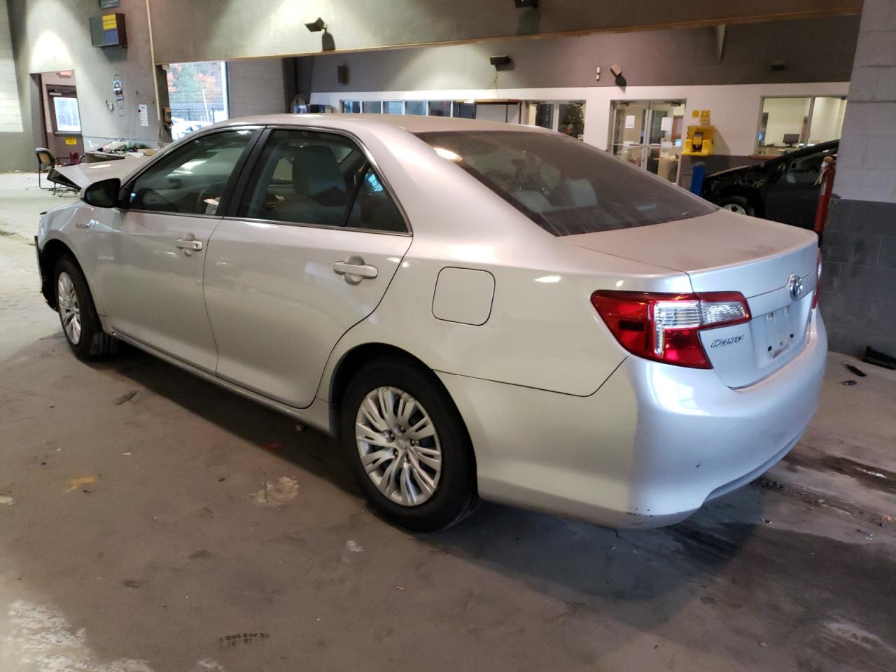 Obraz 2 z 2014 TOYOTA CAMRY HYBRID 2014 z VIN 4T1BD1FK8EU101360