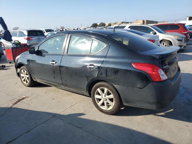 Obraz 2 z 2015 NISSAN VERSA S 2015 z VIN 3N1CN7AP2FL814636