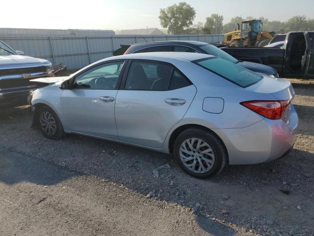 Obraz 2 z 2017 TOYOTA COROLLA L 2017 z VIN 5YFBURHE3HP570481