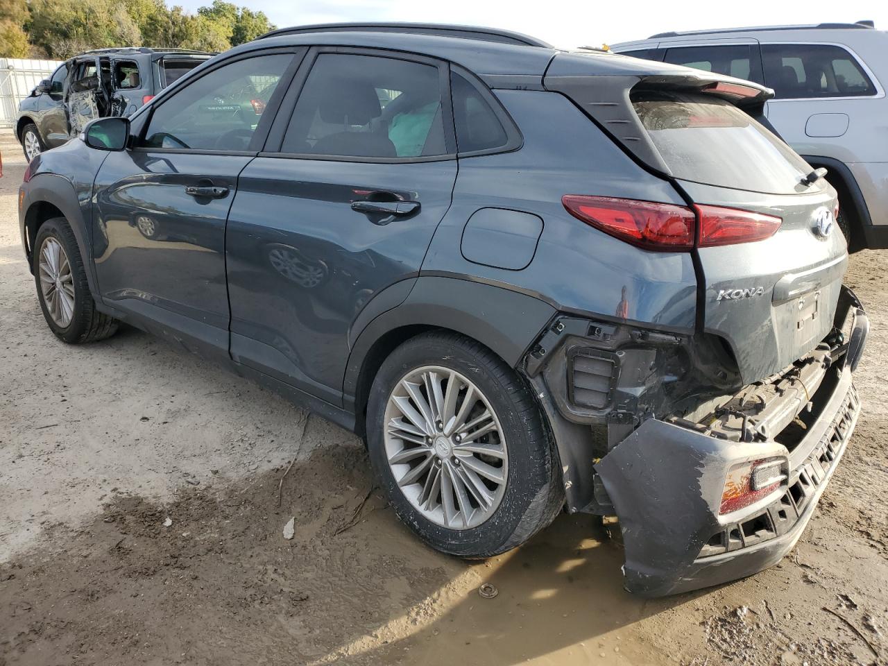 Obraz 2 z 2018 HYUNDAI KONA SEL 2018 z VIN KM8K22AA0JU164800
