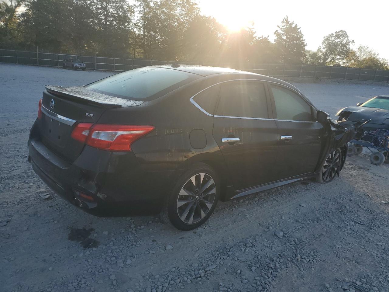 Obraz 3 z 2019 NISSAN SENTRA S 2019 z VIN 3N1AB7AP2KY389433