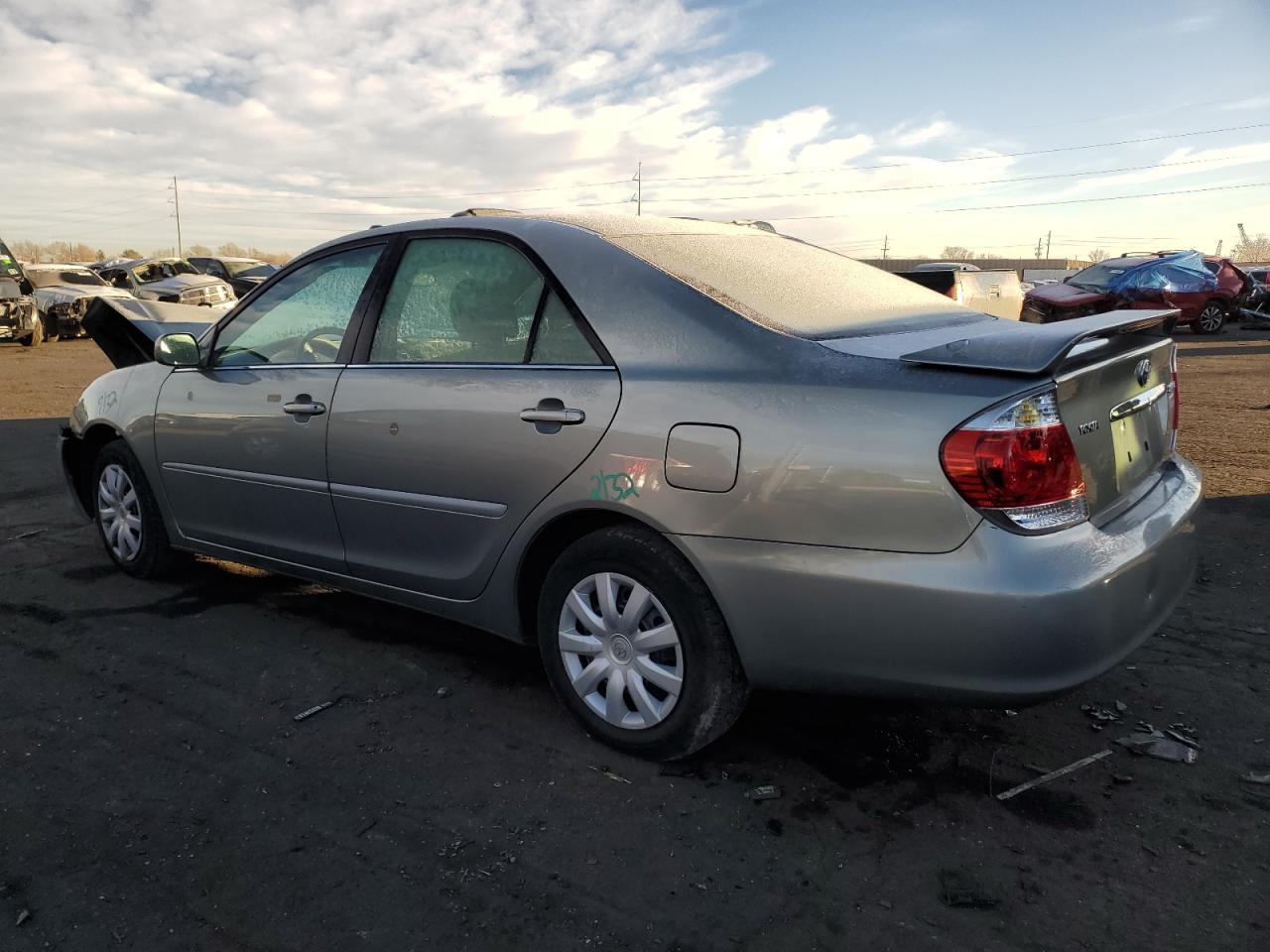 Изображение 2 2005 TOYOTA CAMRY LE 2005 с VIN 4T1BE30K65U594084