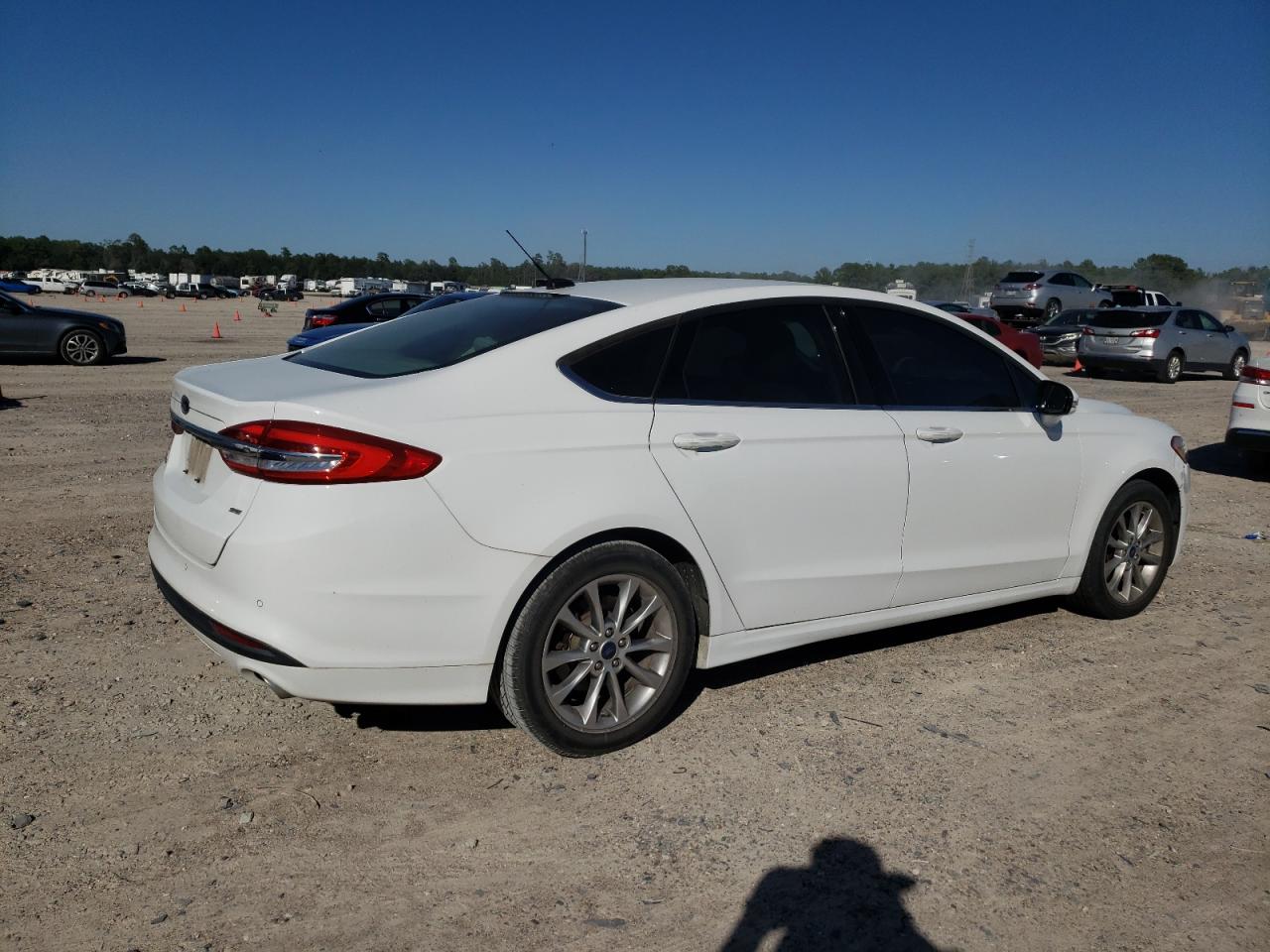 Image 3 of 2017 FORD FUSION SE 2017 with VIN 3FA6P0H71HR164284