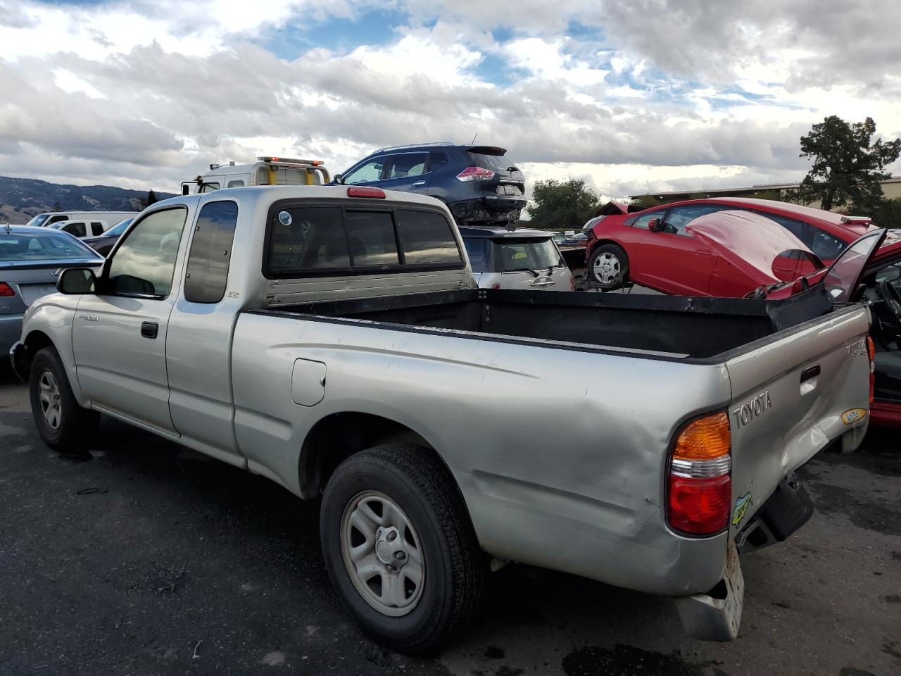 Image 2 of 2004 TOYOTA TACOMA XTRACAB 2004 with VIN 5TEVL52N04Z375184