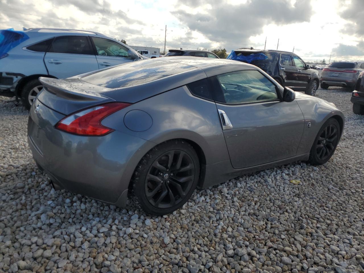 Image 3 of 2016 NISSAN 370Z BASE 2016 with VIN JN1AZ4EH7GM930872