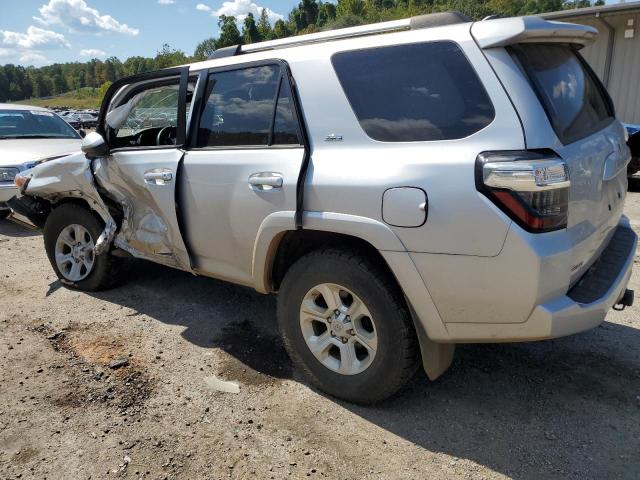 Изображение 2 2019 TOYOTA 4RUNNER SR5 2019 с VIN JTEBU5JRXK5620699