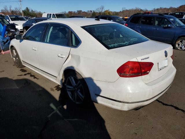Obraz 2 z 2014 VOLKSWAGEN PASSAT SEL 2014 z VIN 1VWCT7A30EC010424
