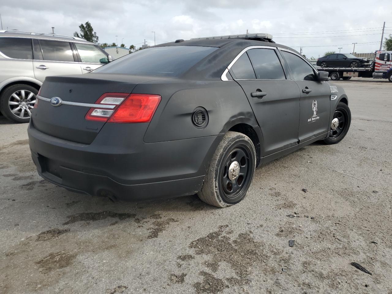 Image 3 of 2013 FORD TAURUS POLICE INTERCEPTOR 2013 with VIN 1FAHP2M88DG116897
