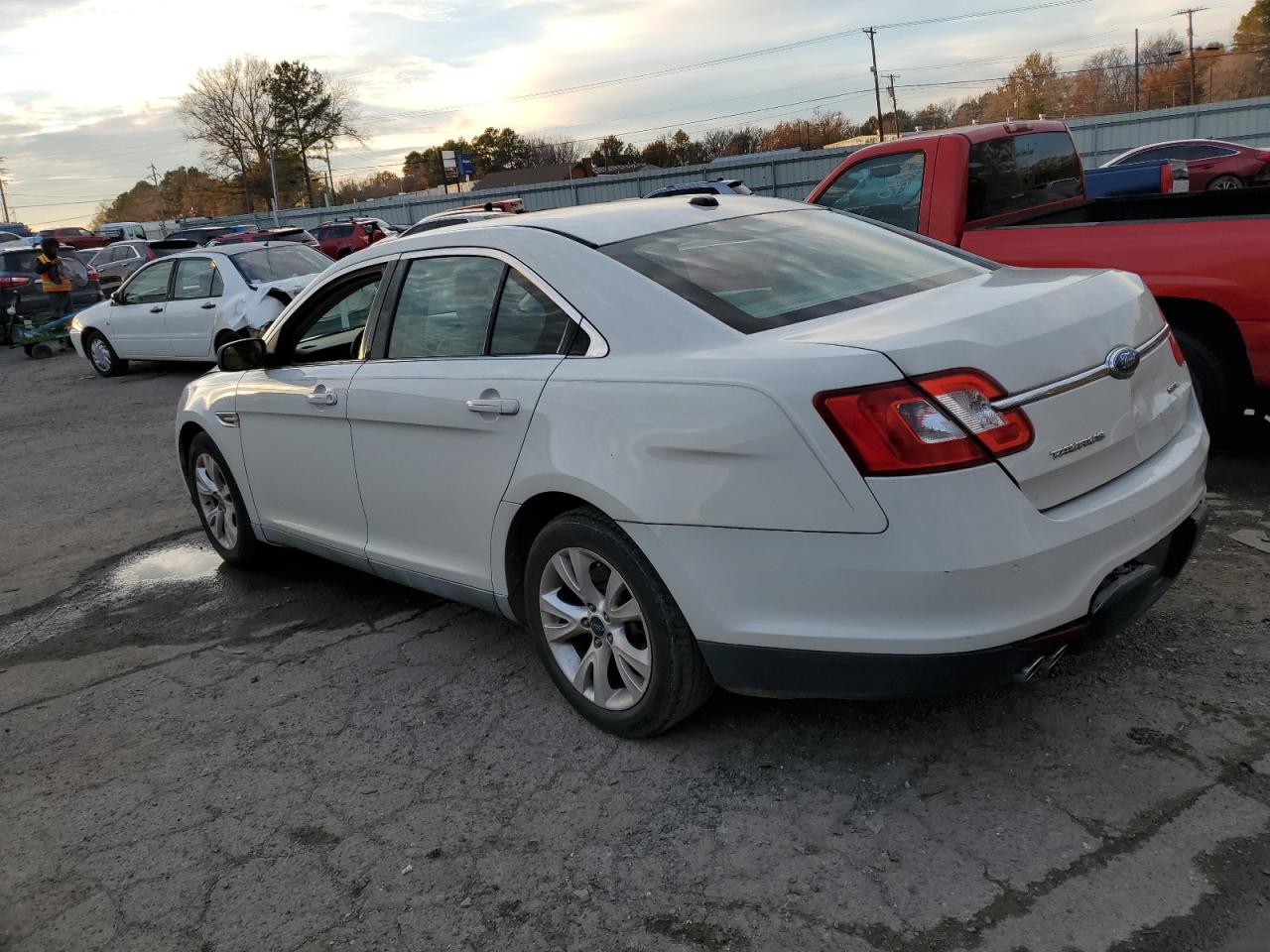 Image 2 of 2010 FORD TAURUS SEL 2010 with VIN 1FAHP2EWXAG133189