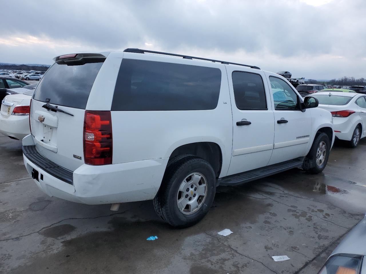 Image 3 of 2009 CHEVROLET SUBURBAN C1500  LS 2009 with VIN 1GNFC16079R224915