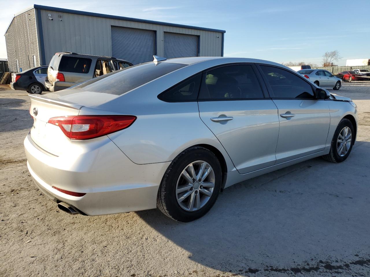 Изображение 3 2016 HYUNDAI SONATA SE 2016 с VIN 5NPE24AF3GH417894