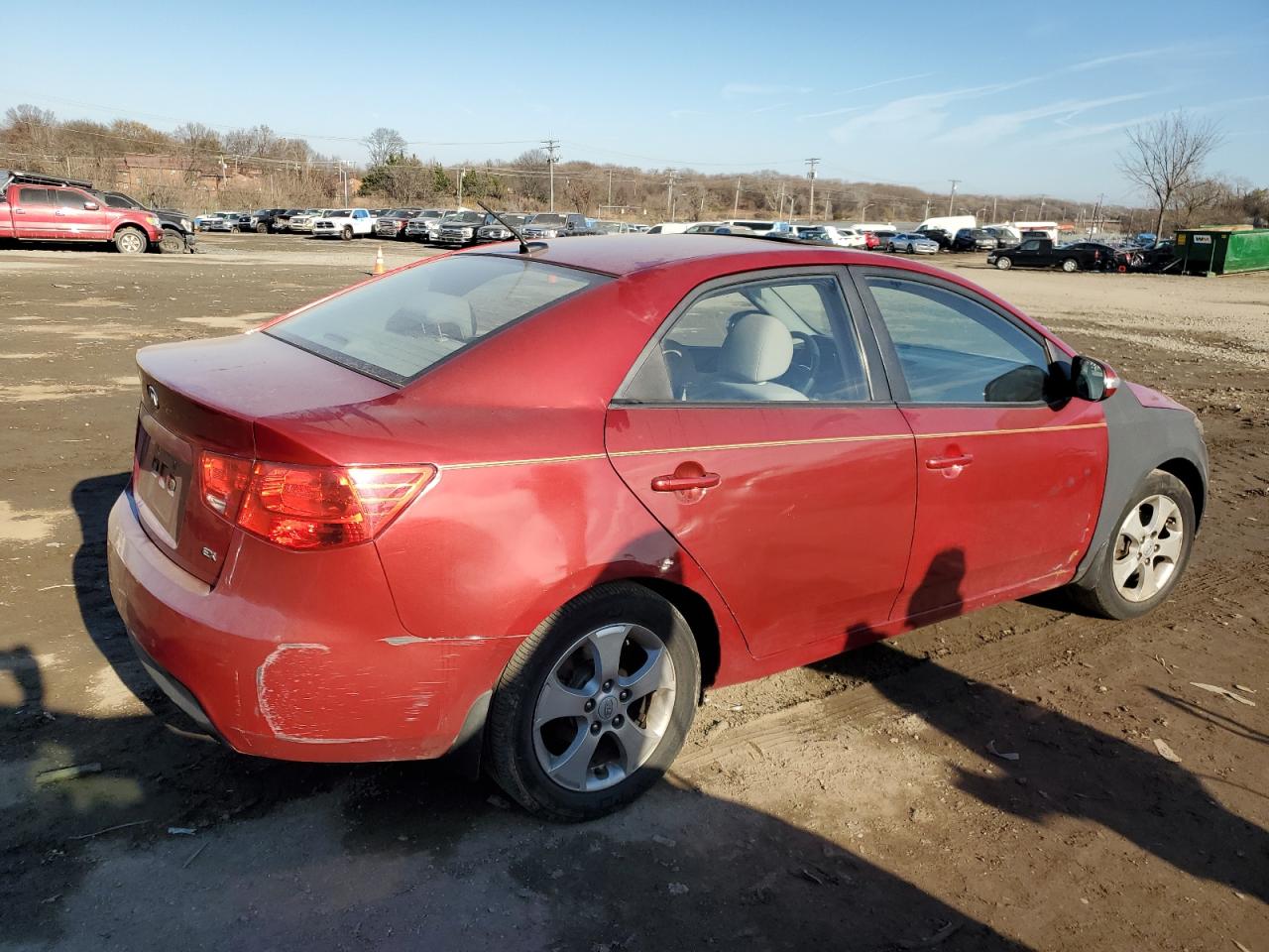 Image 3 of 2010 KIA FORTE EX 2010 with VIN KNAFU4A2XA5256718