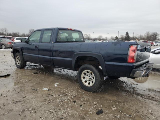 Image 2 of 2005 CHEVROLET SILVERADO K1500 2005 with VIN 1GCEK19V45E255751