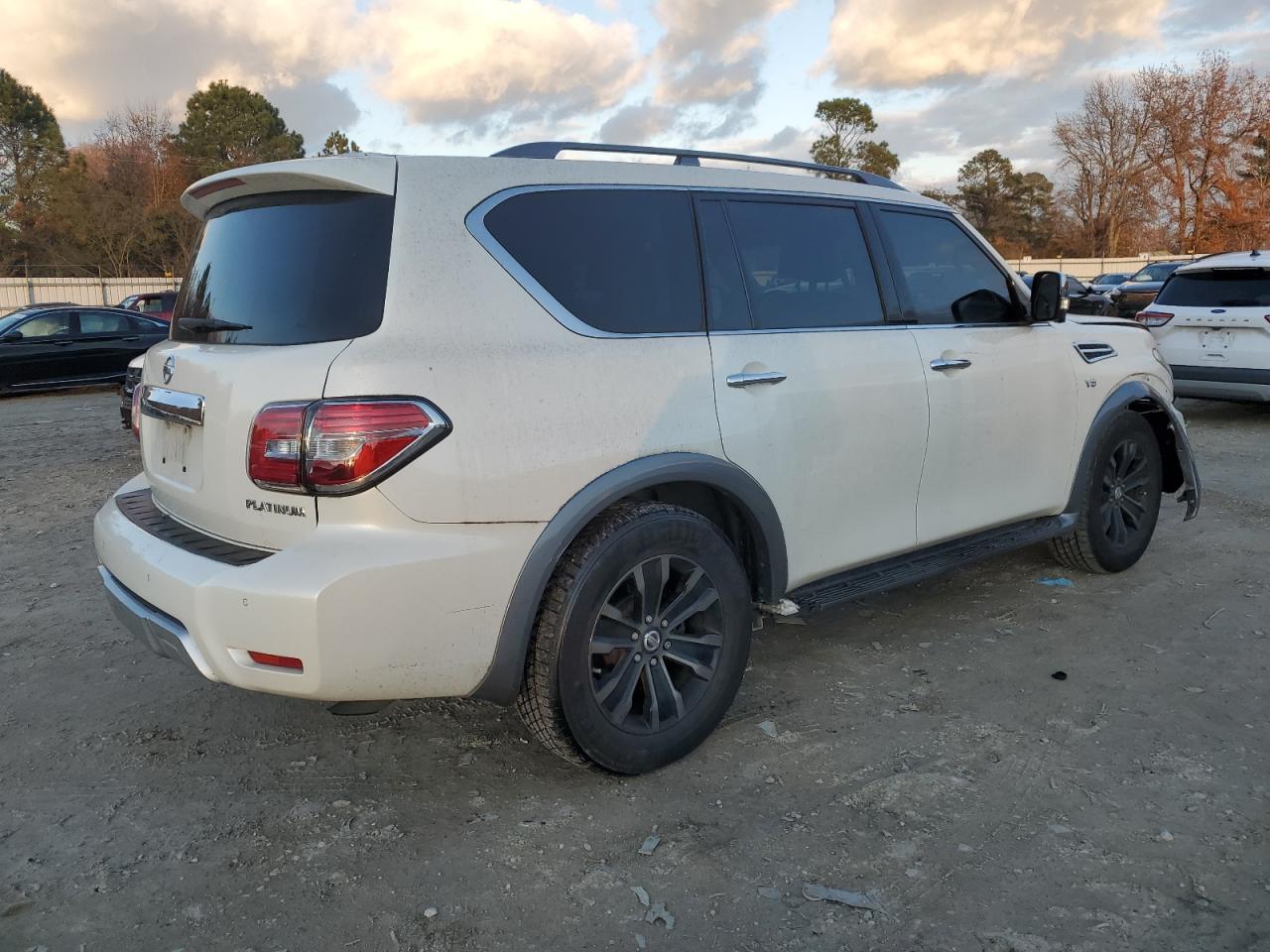 Изображение 3 2017 NISSAN ARMADA SV 2017 с VIN JN8AY2NC6H9502325
