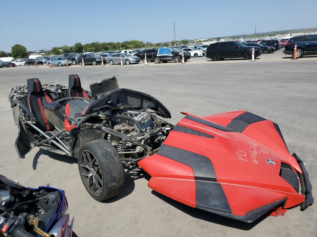 Изображение 1 Polaris Slingshot Sl 2015 с VIN 57XAAPFA3F5103717