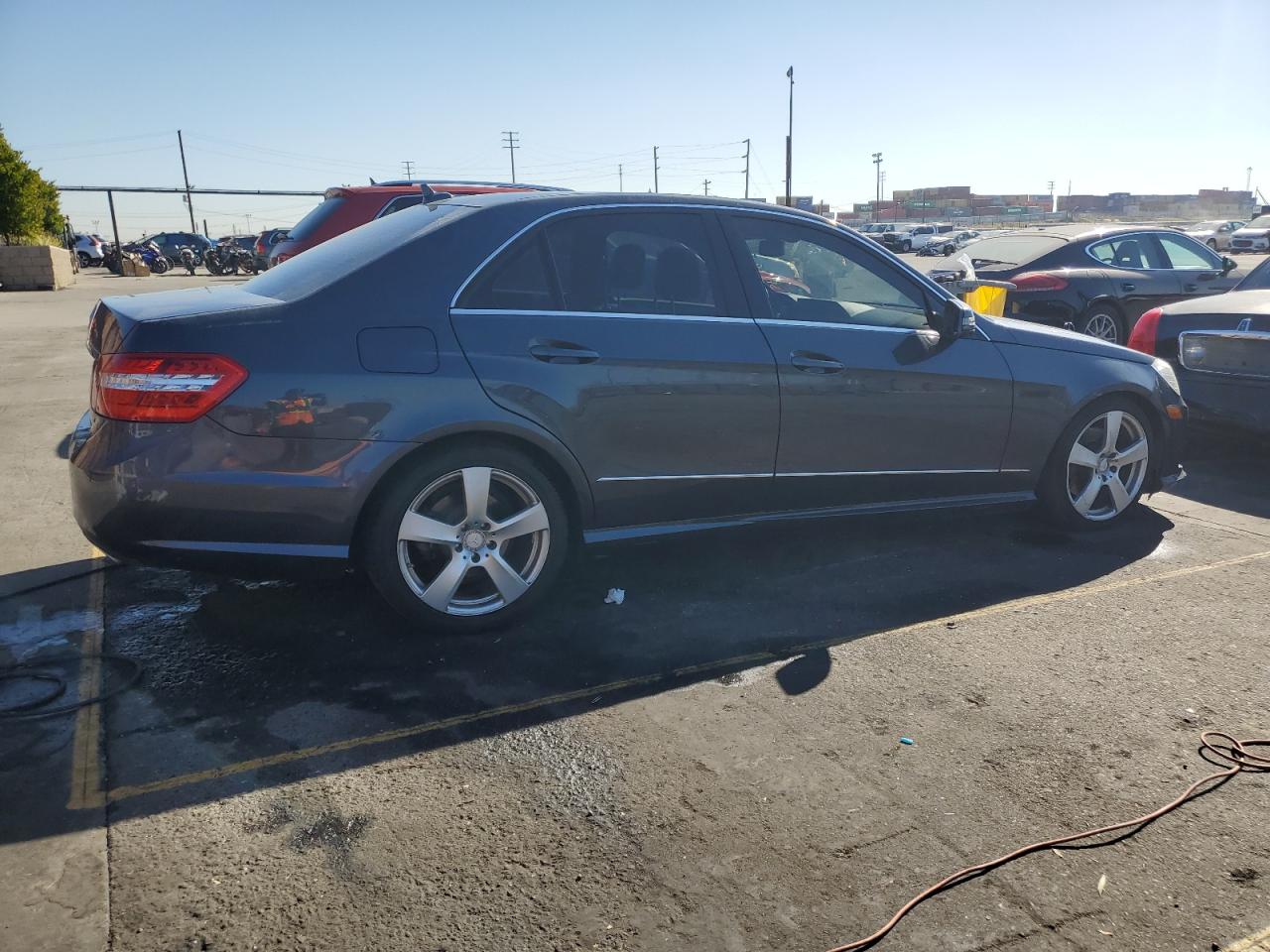 Obraz 3 z 2011 MERCEDES-BENZ E 350 2011 z VIN WDDHF5GB3BA353941