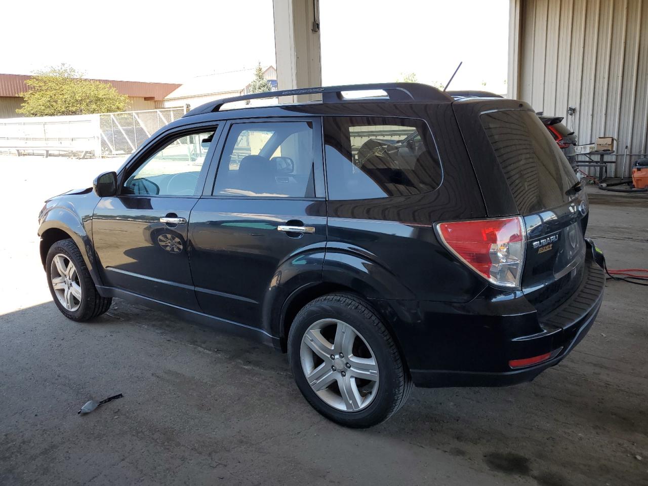 Image 2 of 2009 SUBARU FORESTER 2.5X PREMIUM 2009 with VIN JF2SH63659H766505