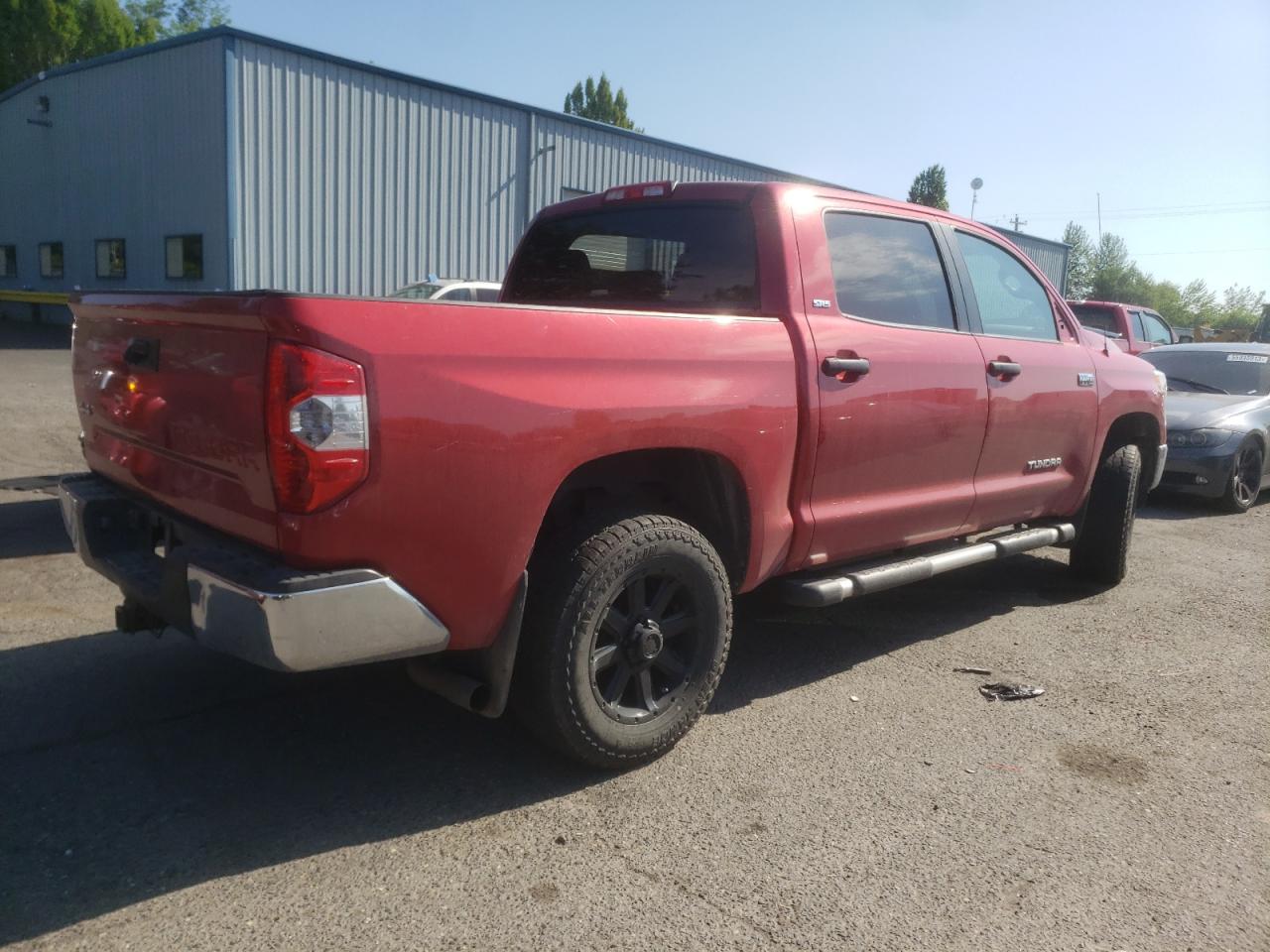Изображение 3 2014 TOYOTA TUNDRA CREWMAX SR5 2014 с VIN 5TFDY5F17EX415001