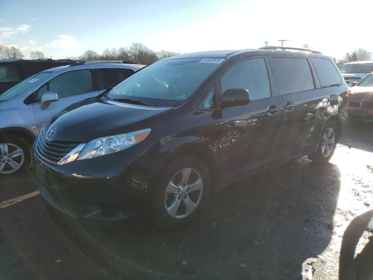 Image 1 of 2016 TOYOTA SIENNA LE 2016 with VIN 5TDKK3DC7GS763763
