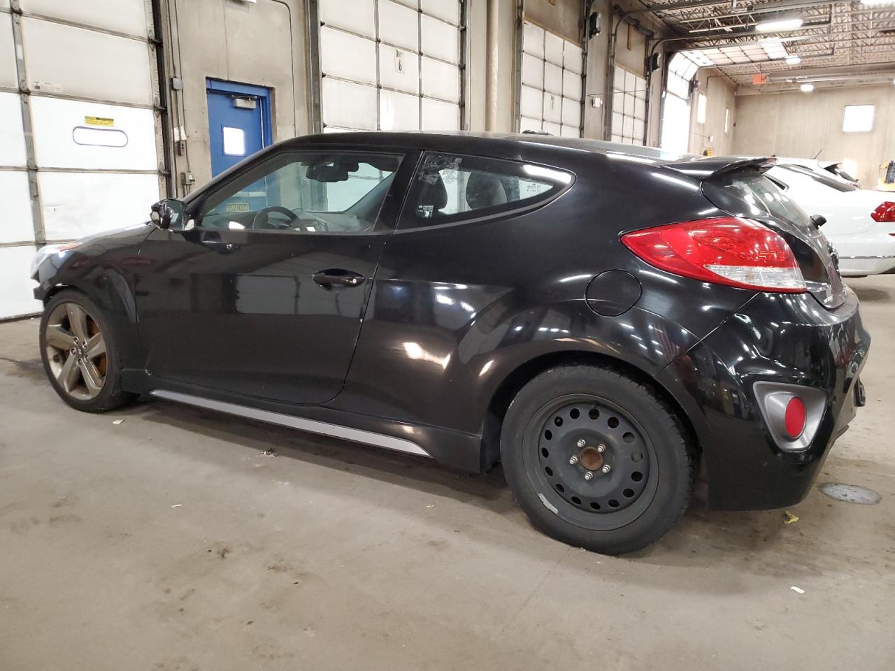 Изображение 2 2013 HYUNDAI VELOSTER TURBO 2013 с VIN KMHTC6AE0DU082548