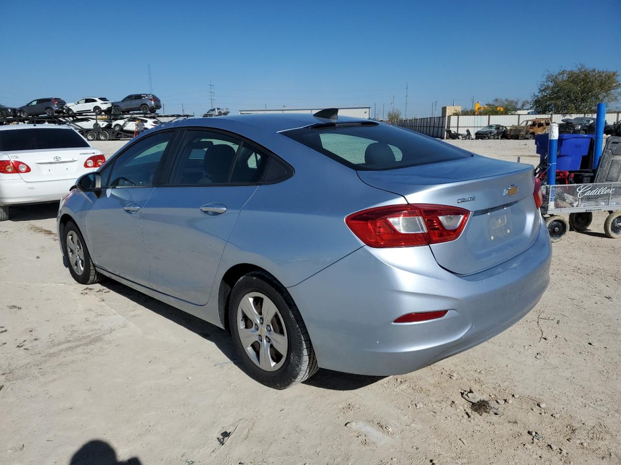 Изображение 2 2017 CHEVROLET CRUZE LS 2017 с VIN 1G1BC5SM4H7162612