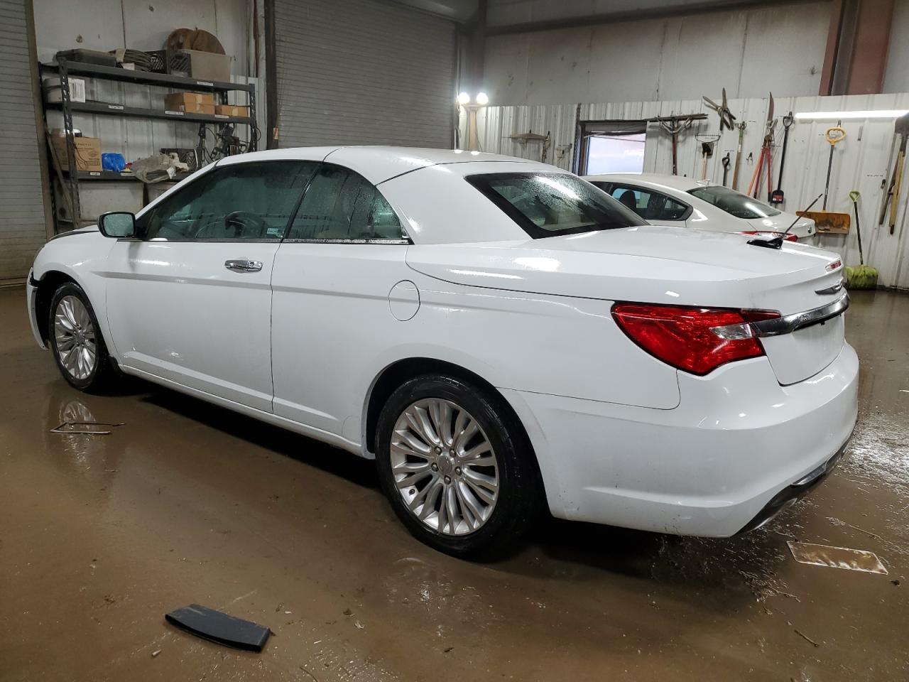 Obraz 2 z 2013 CHRYSLER 200 LIMITED 2013 z VIN 1C3BCBFGXDN685010