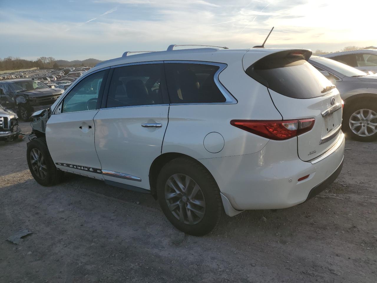Image 2 of 2015 INFINITI QX60  2015 with VIN 5N1AL0MNXFC525393